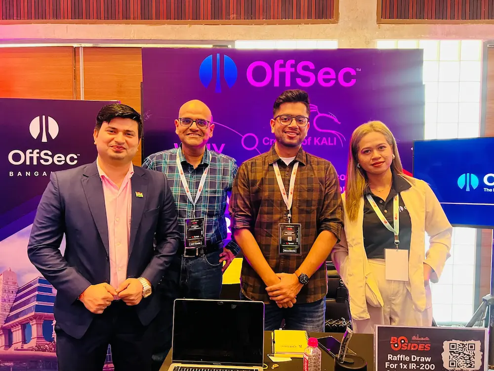 Image Shows besides ahmdebaad