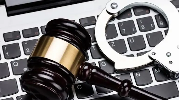 Director Befooled with ₹92 Lakhs On The Pretext of ₹25 Crore Loan from HSBC Singapore 5