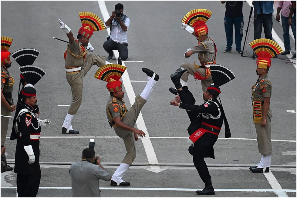 Image Shows India Pakistan Border 